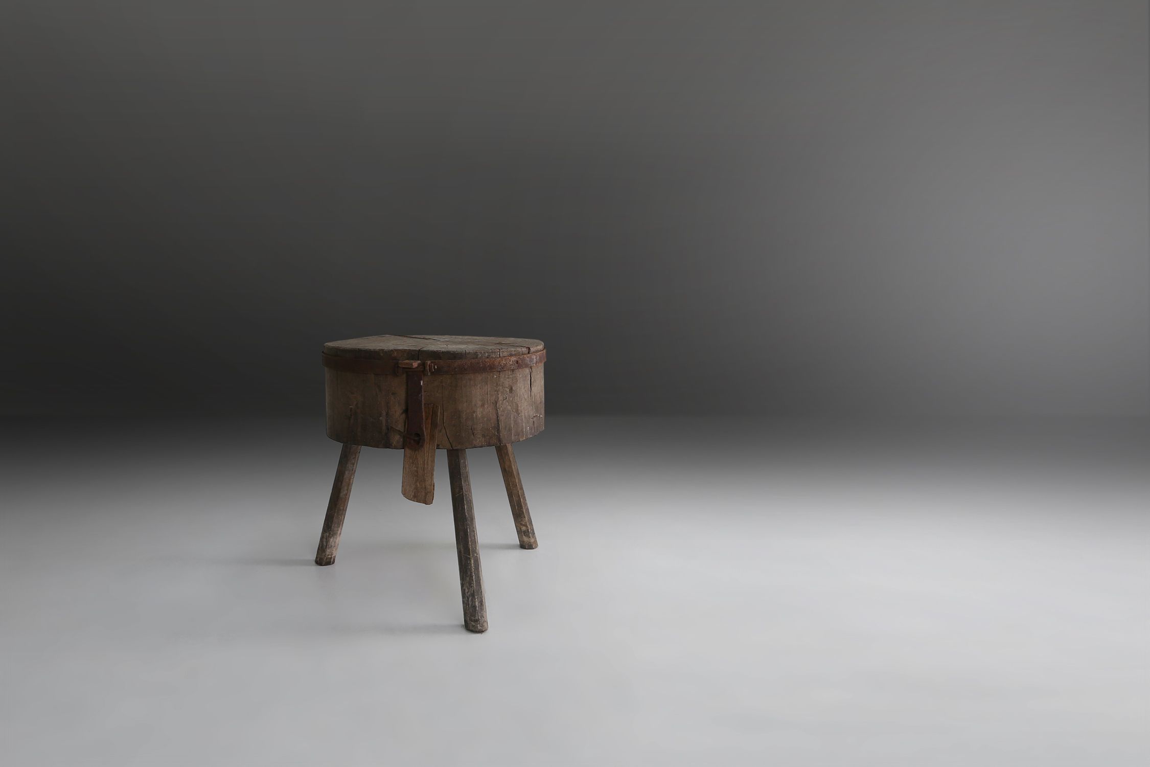 Large rustic French Chopping Block Table, France 1920sthumbnail